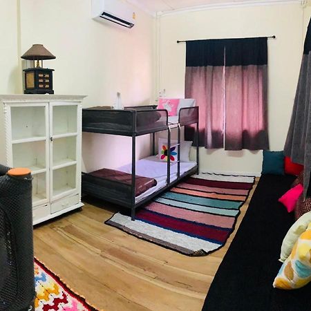 Baan Mae Somkid Homestay สุโขทัย ภายนอก รูปภาพ